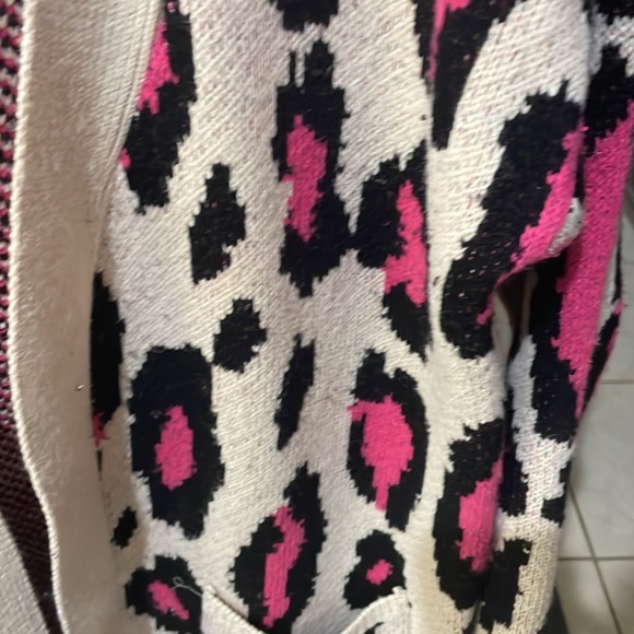 Cardigan Sweater - Picture 3 of 4